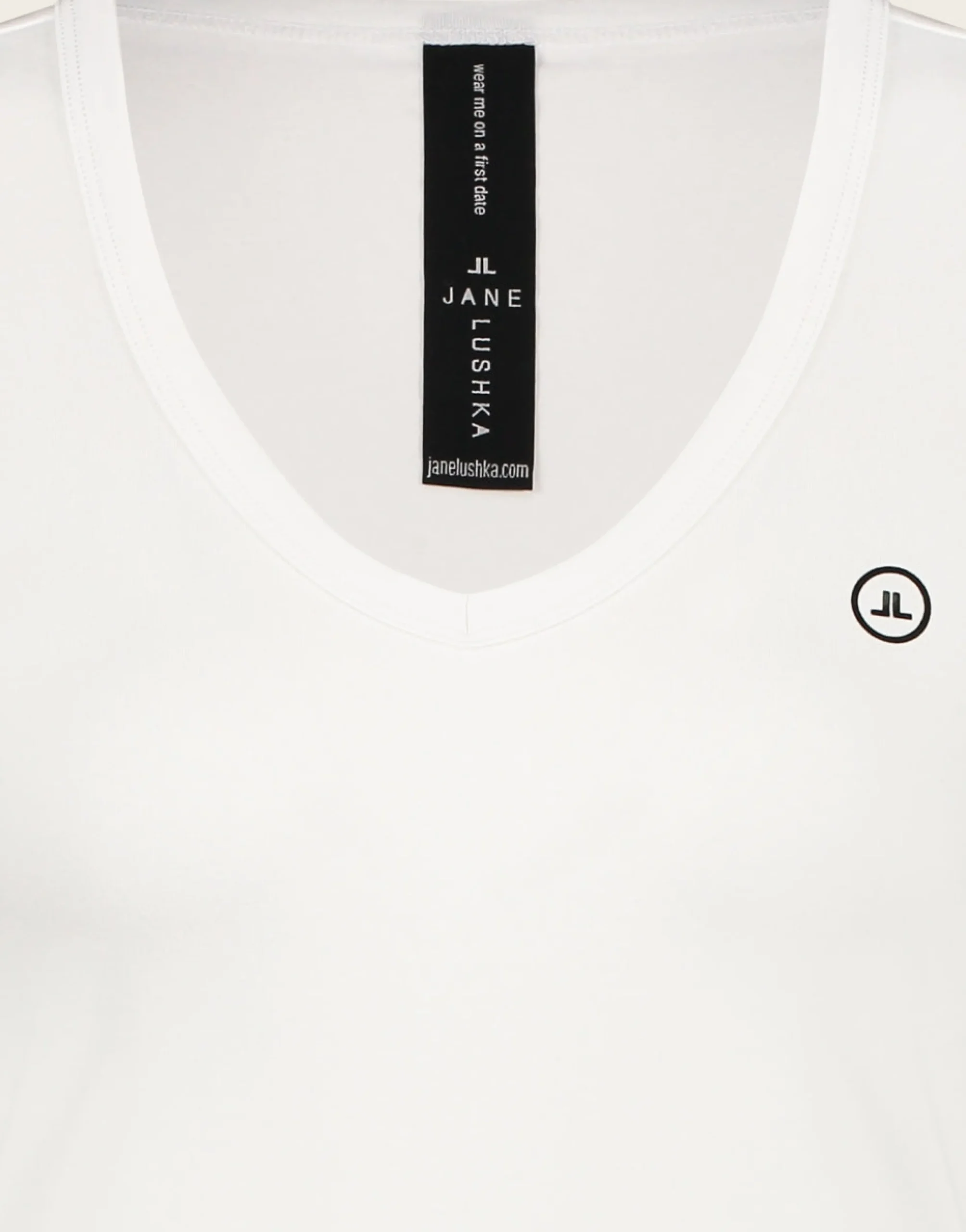 t_shirt_v_neck_easy_wear__5.webp Jane Lushka T Shirt V Neck Easy Wear Organic Cotton | White